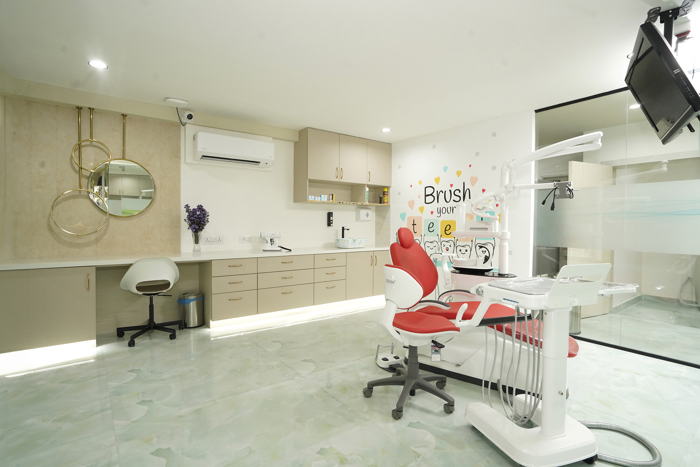 Vadanam Dental 